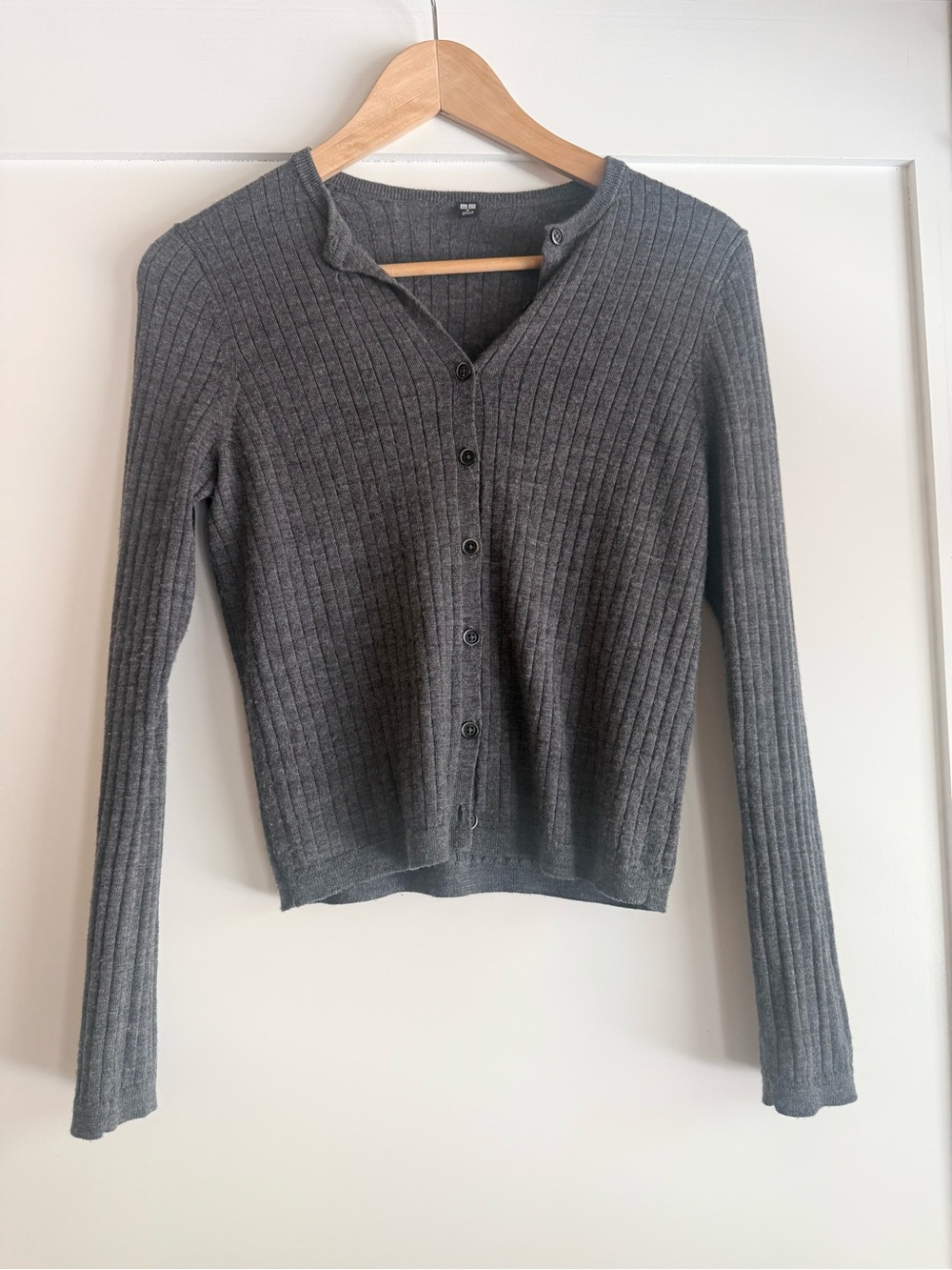 Uniqlo Merino Wool ribbed cardigan
